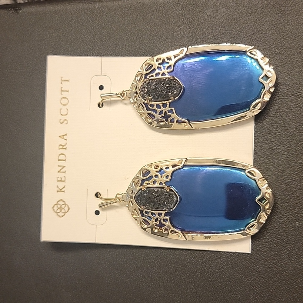 Kendra Scott Deva earings